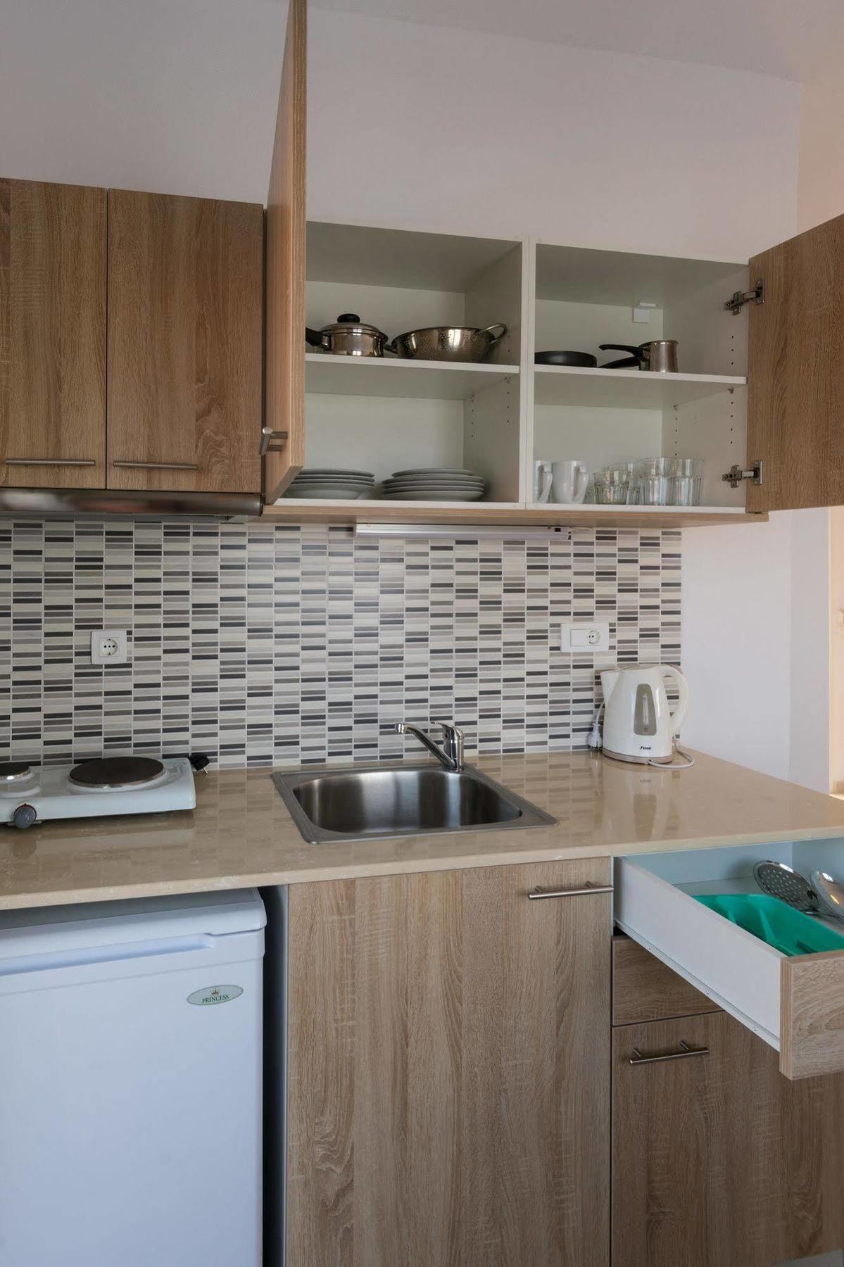 Socrates Apartmens & Restaurant 莫拉托斯 外观 照片
